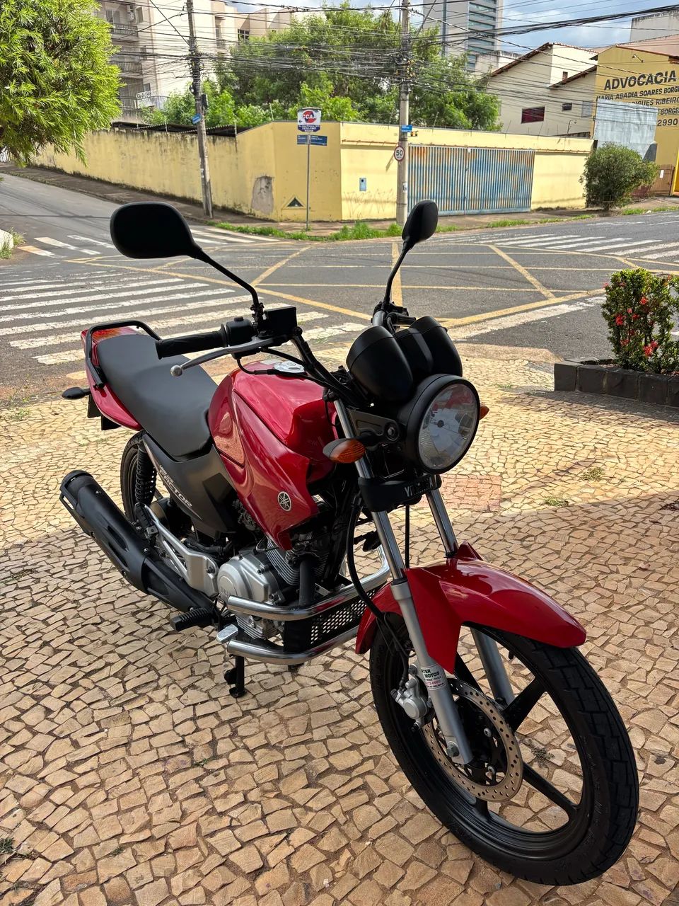 Ybr Factor edition, moto boa, só pegar e andar 