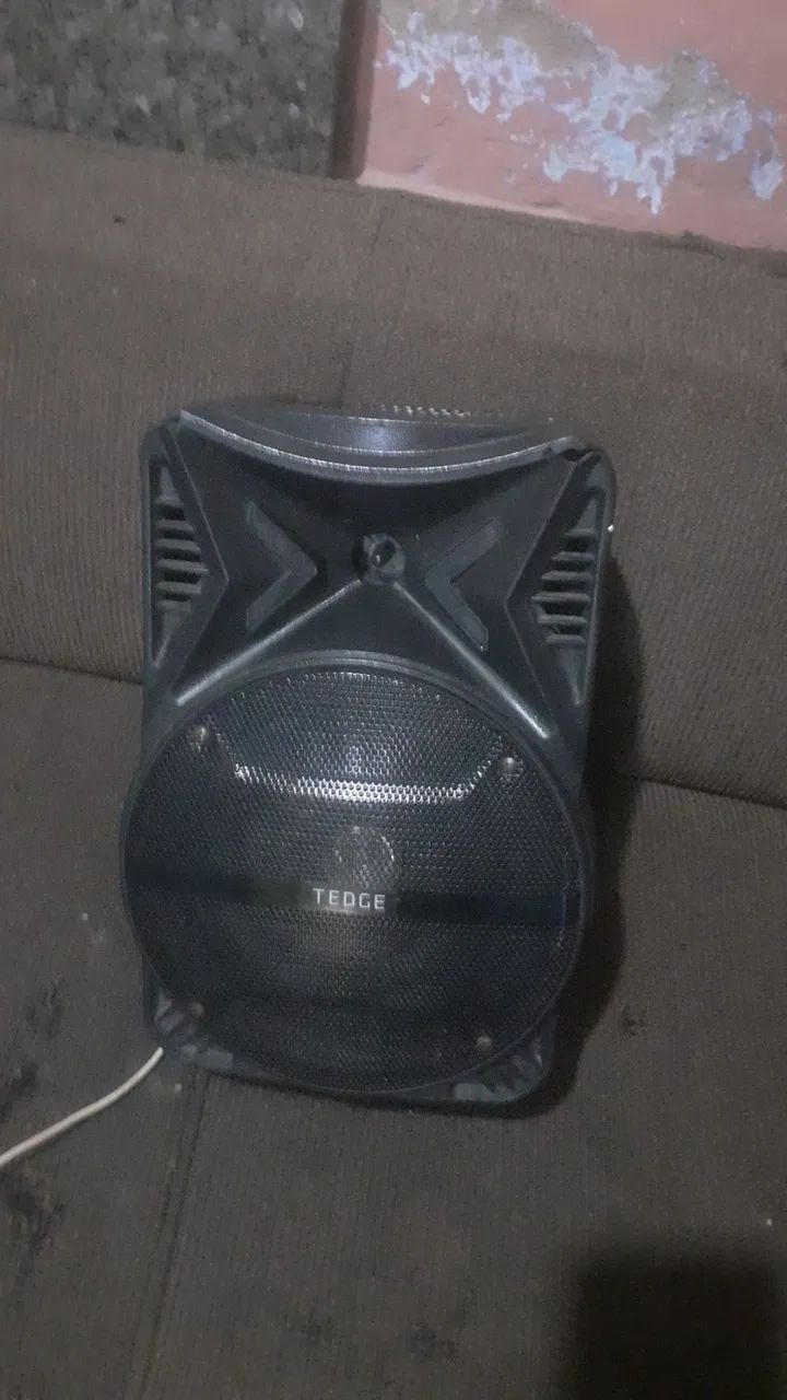 Caixa de som. Amplificada tk 86 