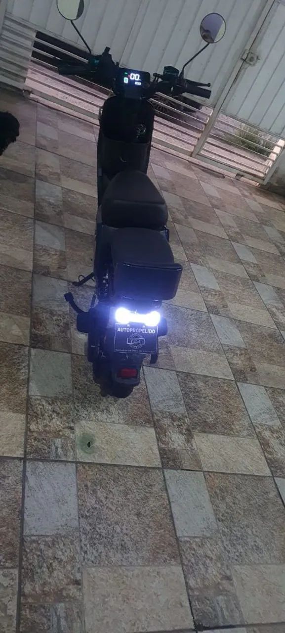 Scooter yesu