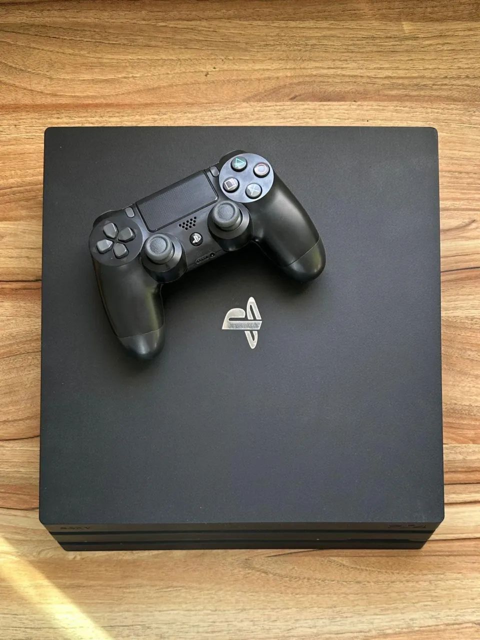 PlayStation 4 Pro - 1 controle  - Foto 4