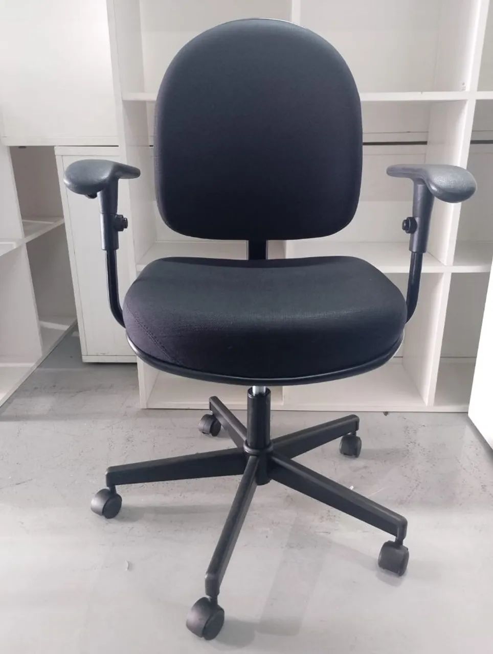 Cadeira de Escritório Giroflex Polytrop 