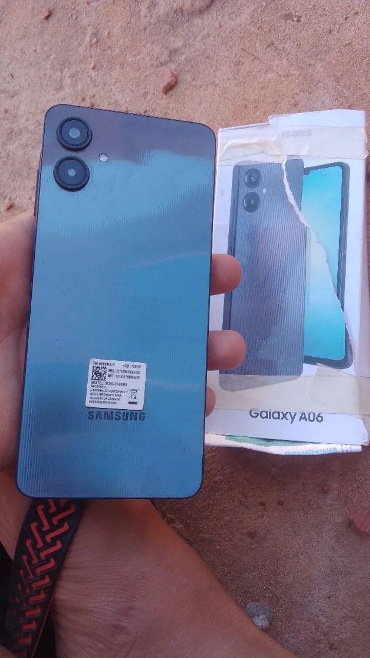 Celular A06 novinho 128gb barato internet  5G