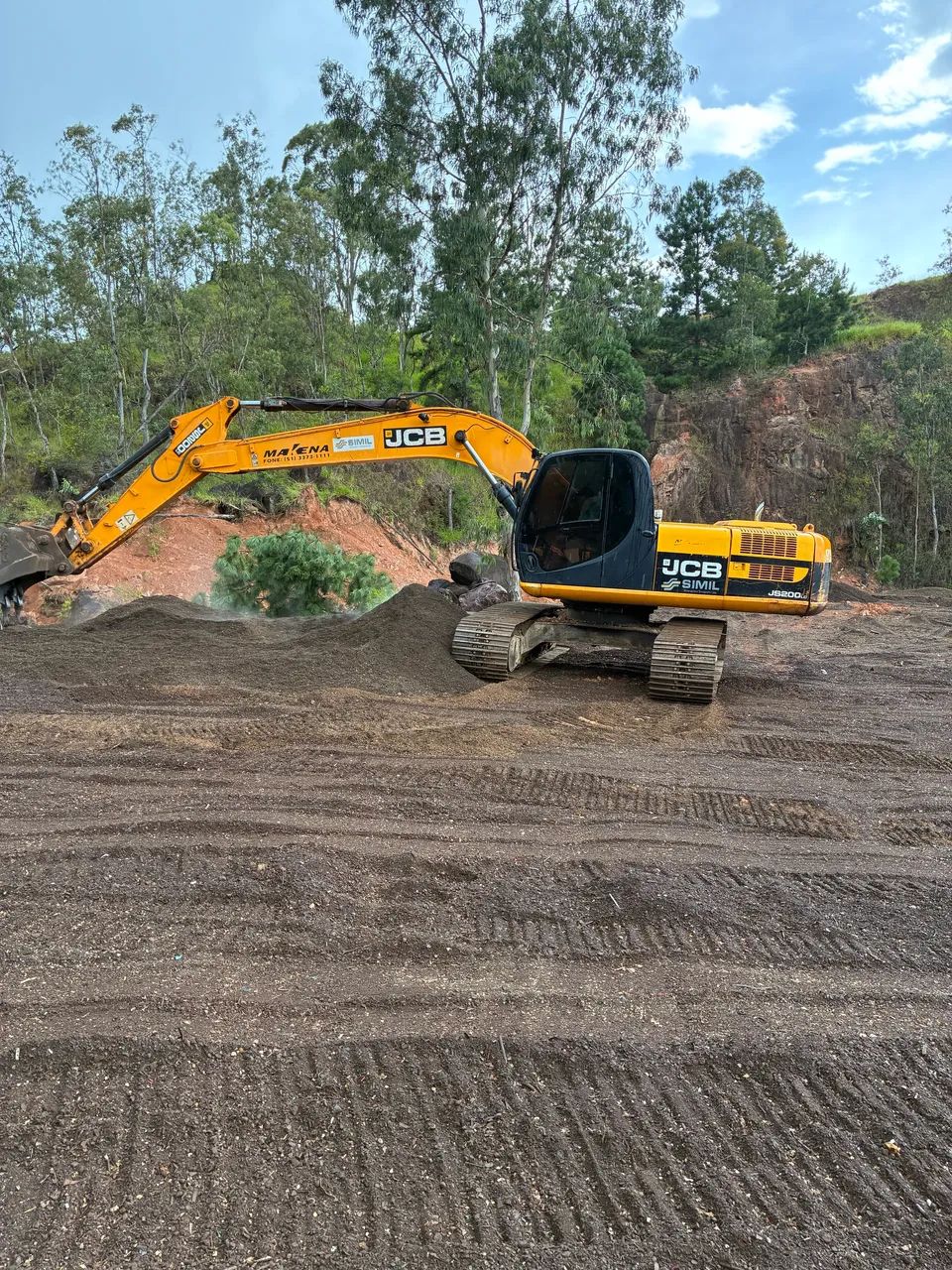 Escavadeira JCB JS200