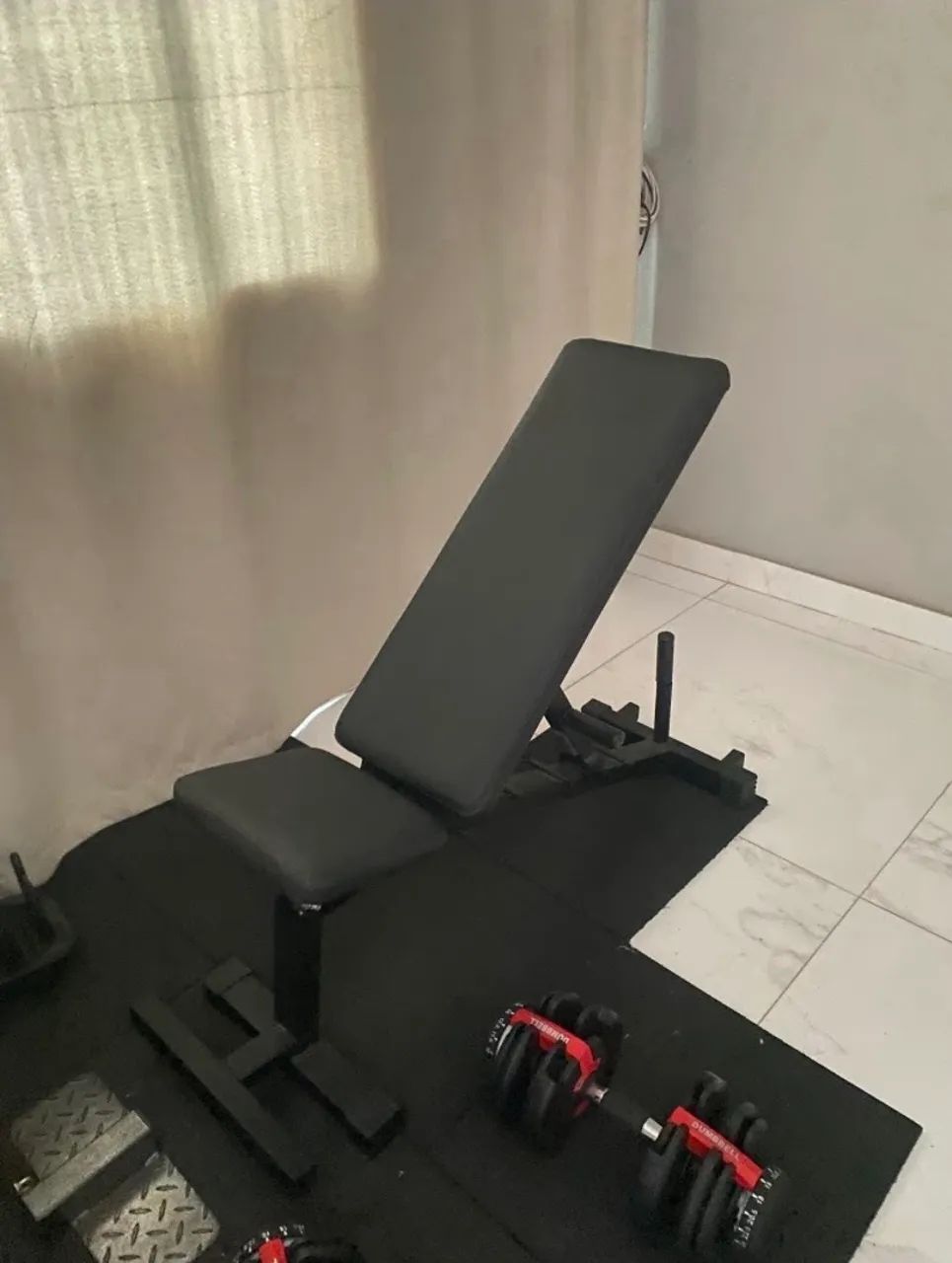 Banco reclinável para exercícios