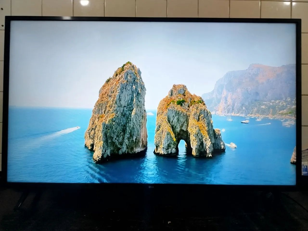 Tv LG Smart Android 43 polegadas  - Foto 3