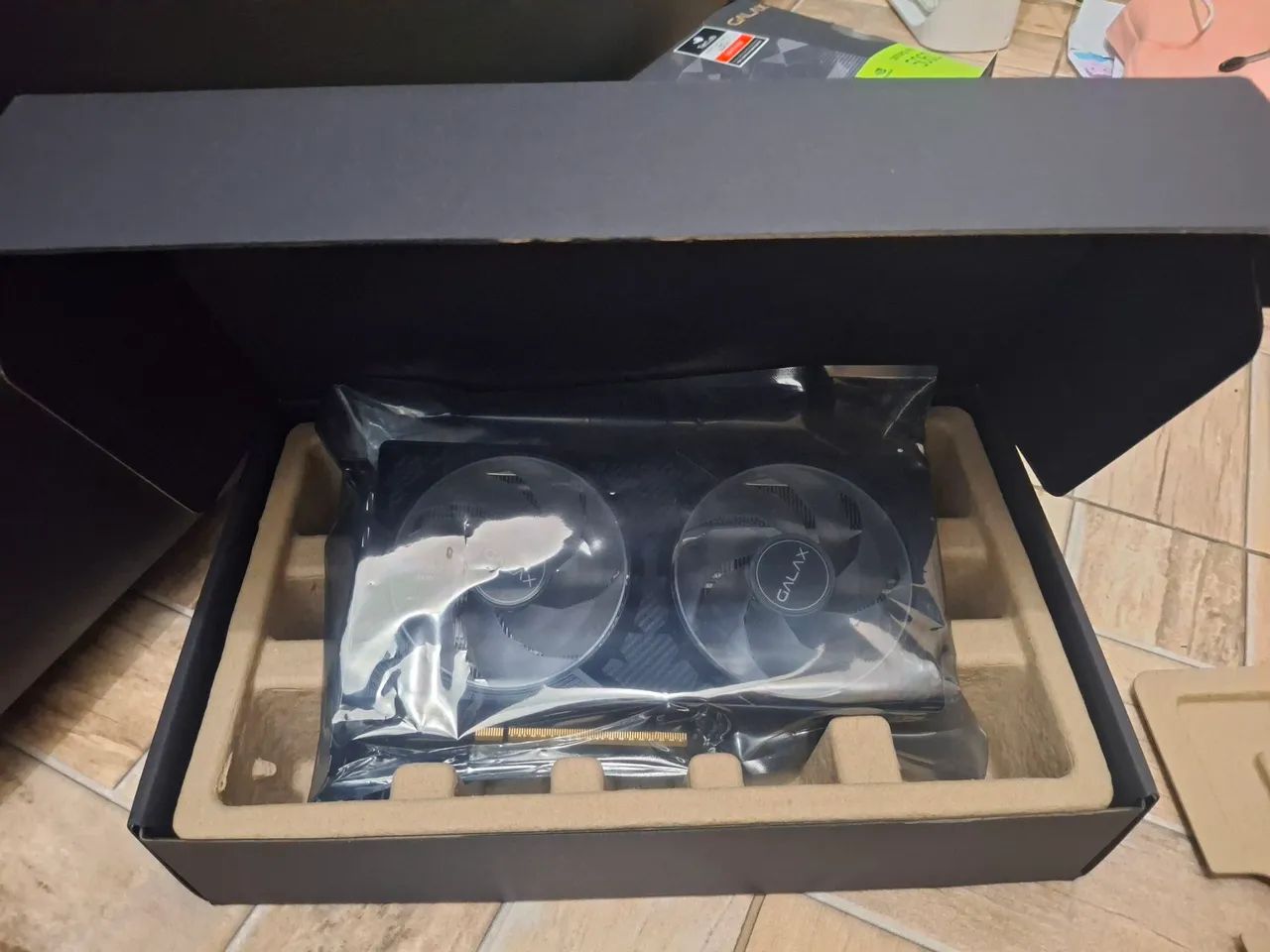 RTX 5060 - Foto 3