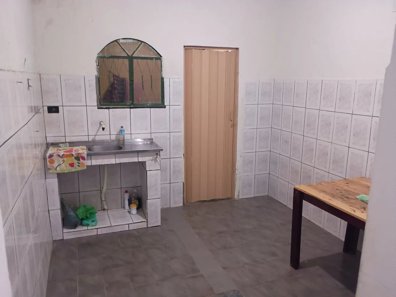 ALUGA-SE KITNET 650,00 - Foto 4