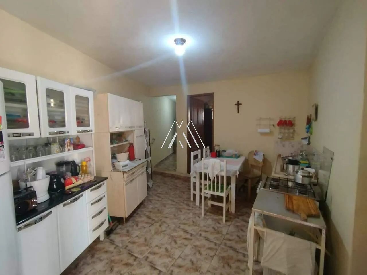 Vendo casa em Itaúna em excelente localização! - Foto 2