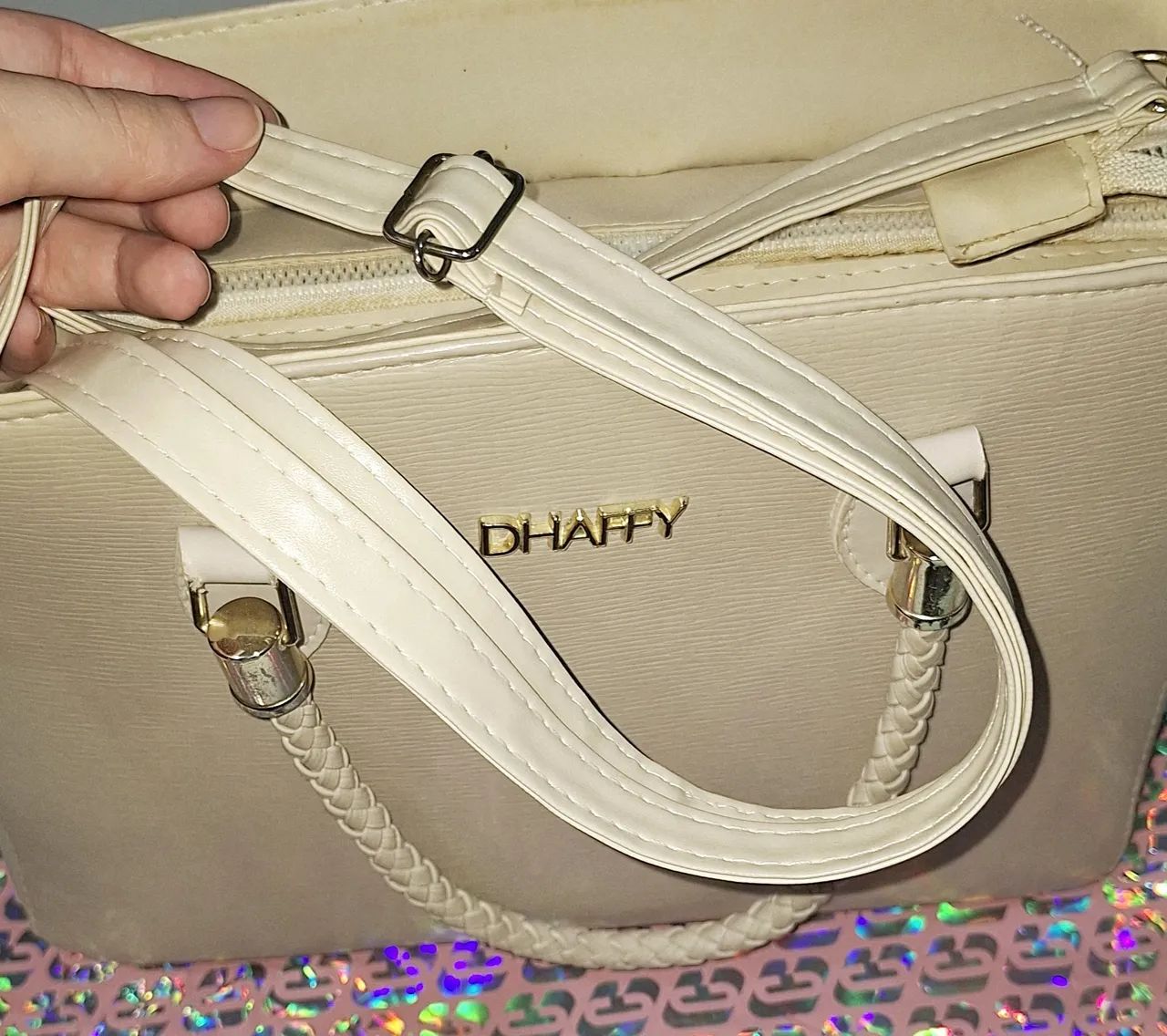 Bolsa branca média marca DHAFFY com alça transversal removível - Foto 4