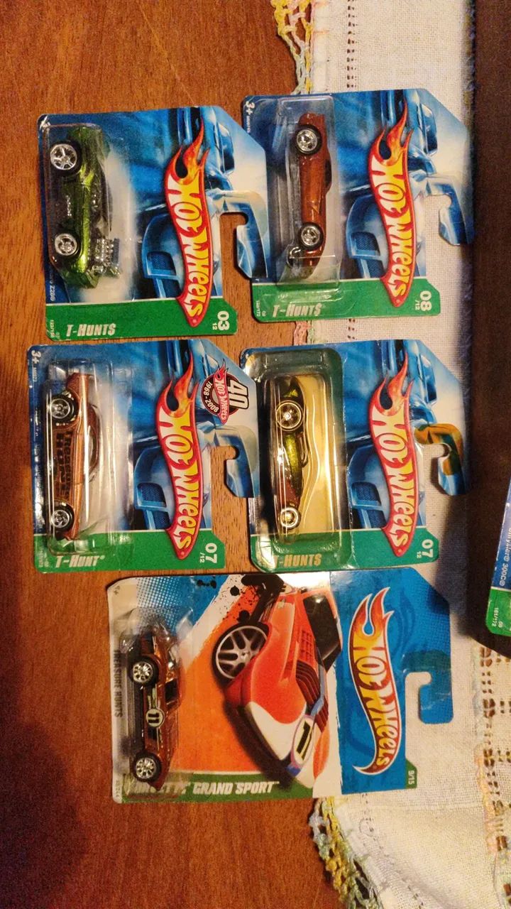 Hot Wheels T Hunt - Lote com 17
