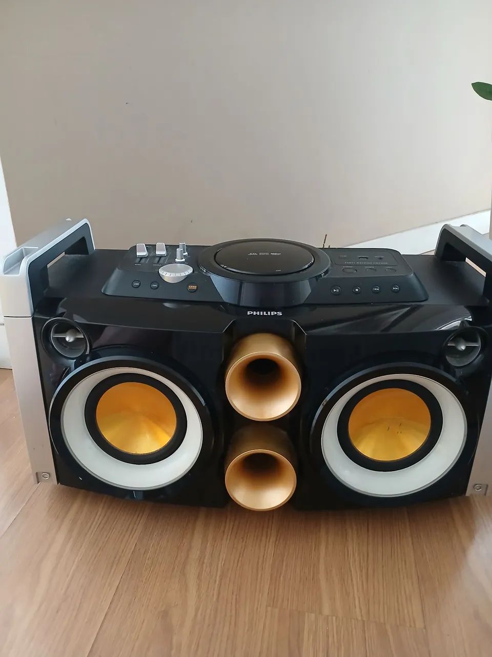 Aparelho de Som Philips com contole