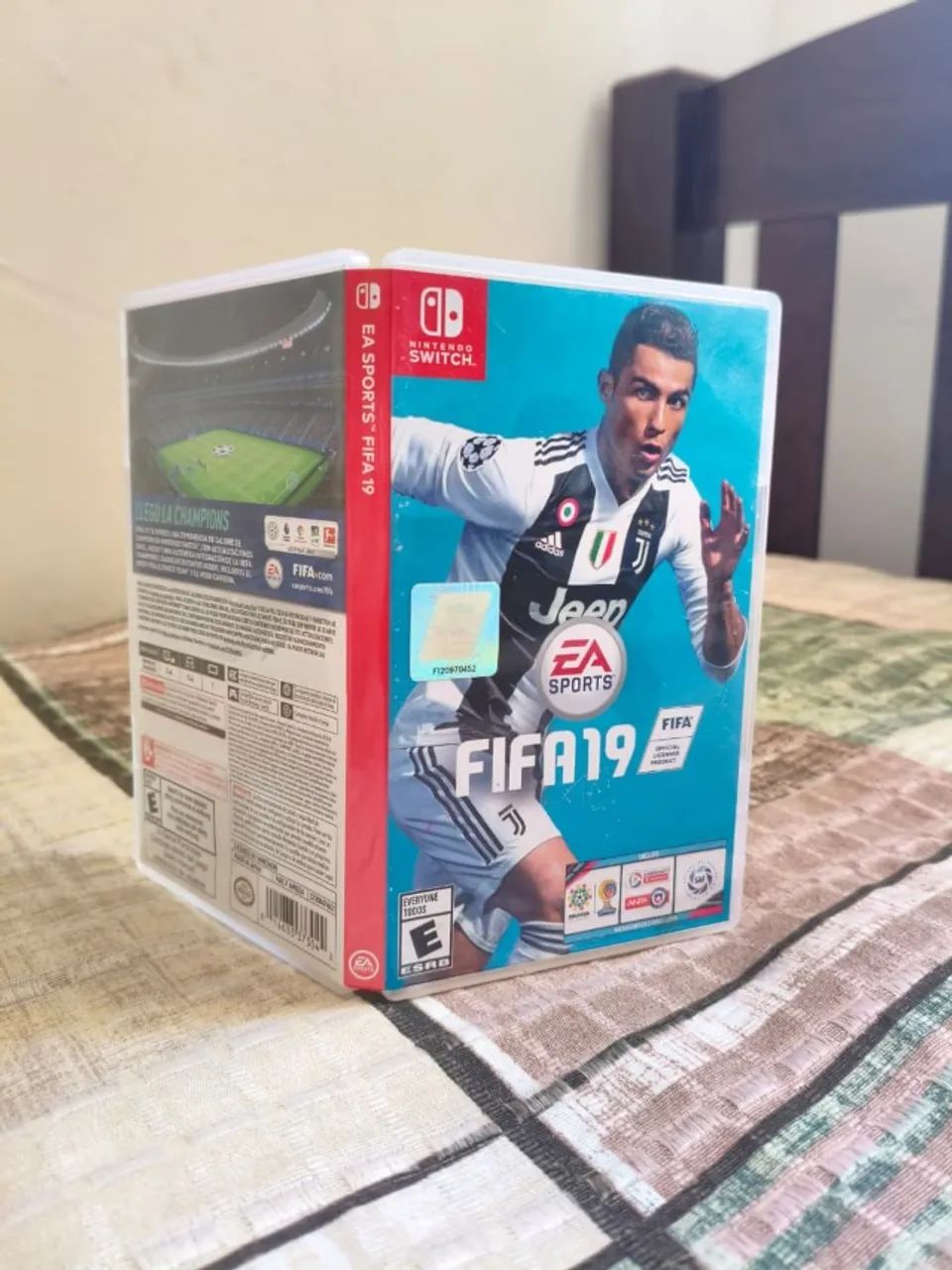 Nintendo Switch 本体セット FIFA19付 動作確認済 Fifa 19 Nintendo Switch - Jogos de Vídeo Game - Baía Formosa