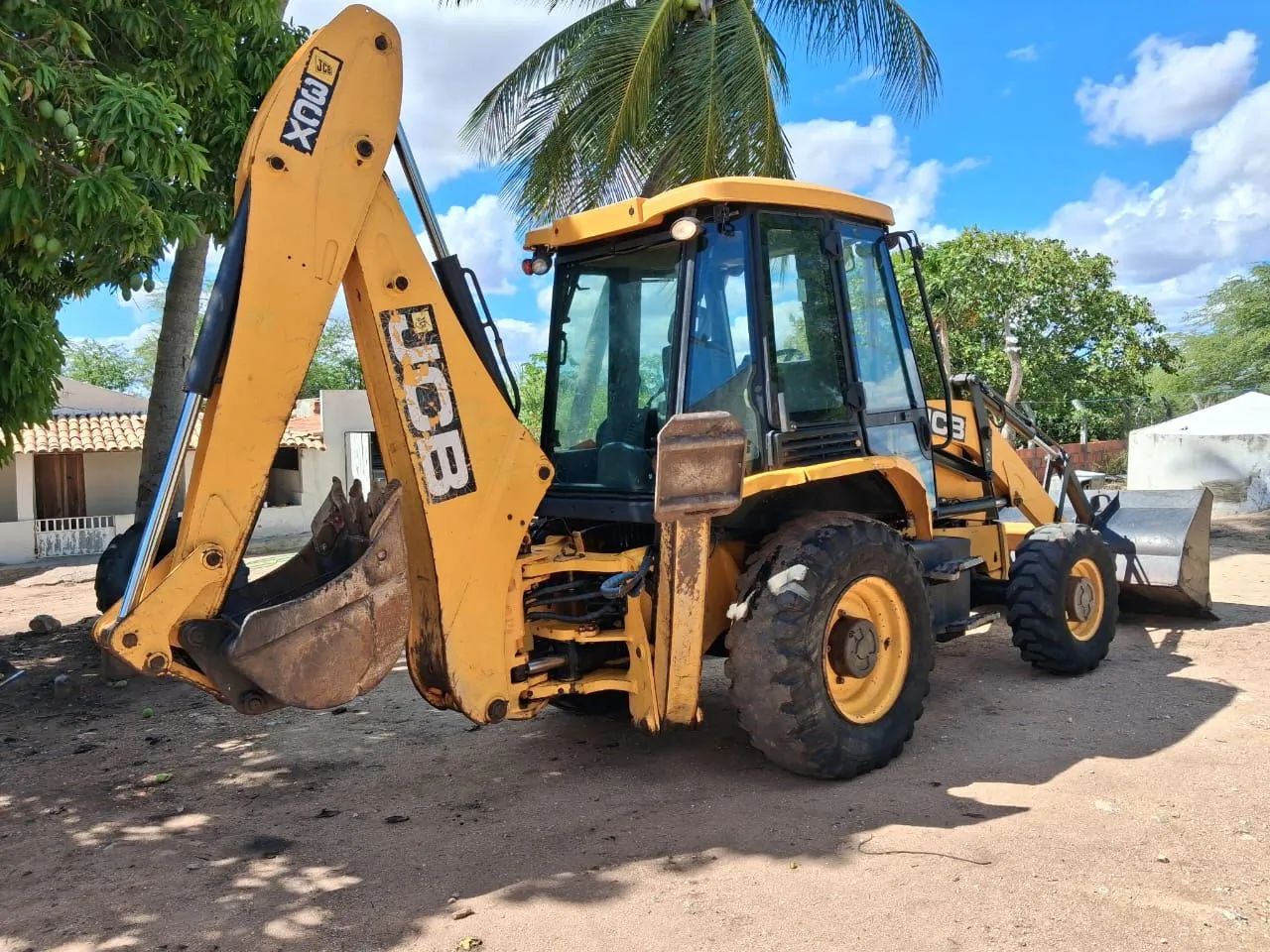 Retroescavadeira JCB 3CX 2016 - Foto 5