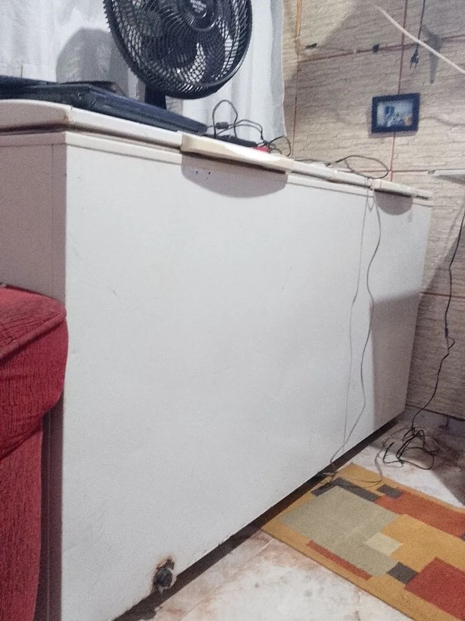 Vendo freezer com defeito 