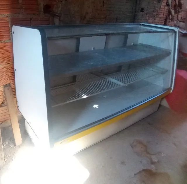 Vendo um expositor de 2 metros  - Foto 2