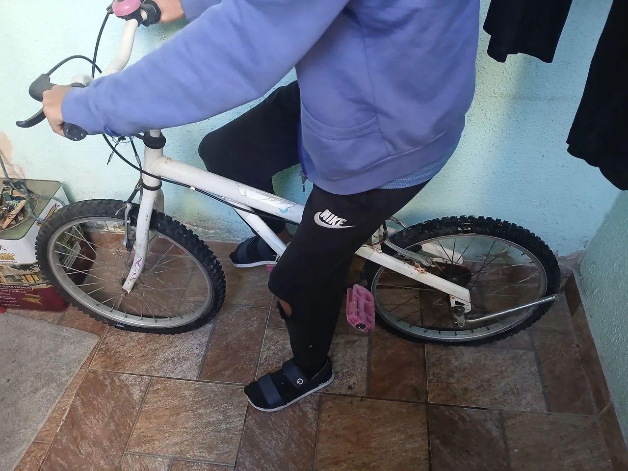 Bicicleta infantil aro 20 - Foto 5