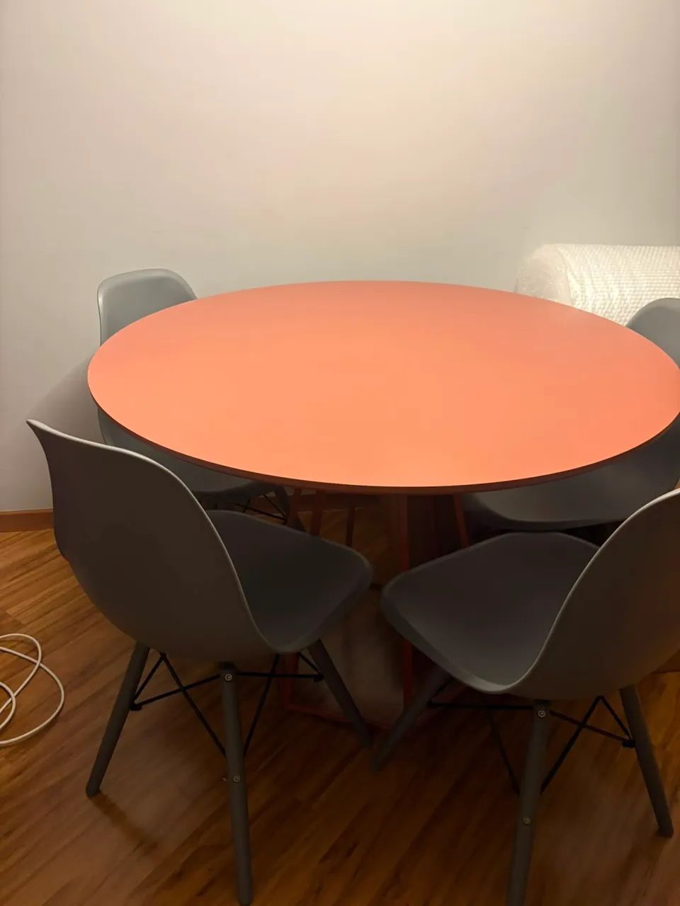 Mesa de Jantar Redonda 1.08m 