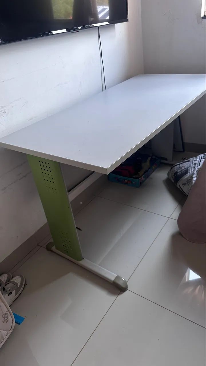 Mesa de estudos  - Foto 2