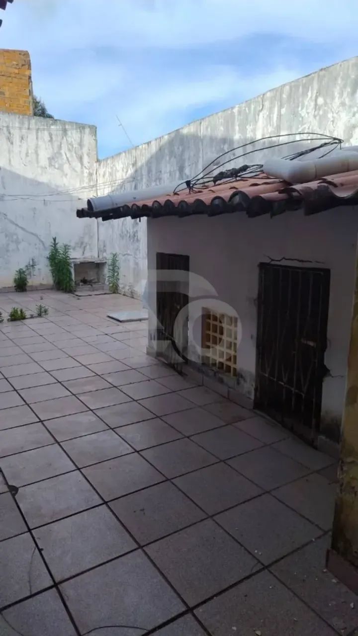 Casa Espaçosa com 600 m² de Terreno e 5 Quartos na Coroa do Meio - Foto 5