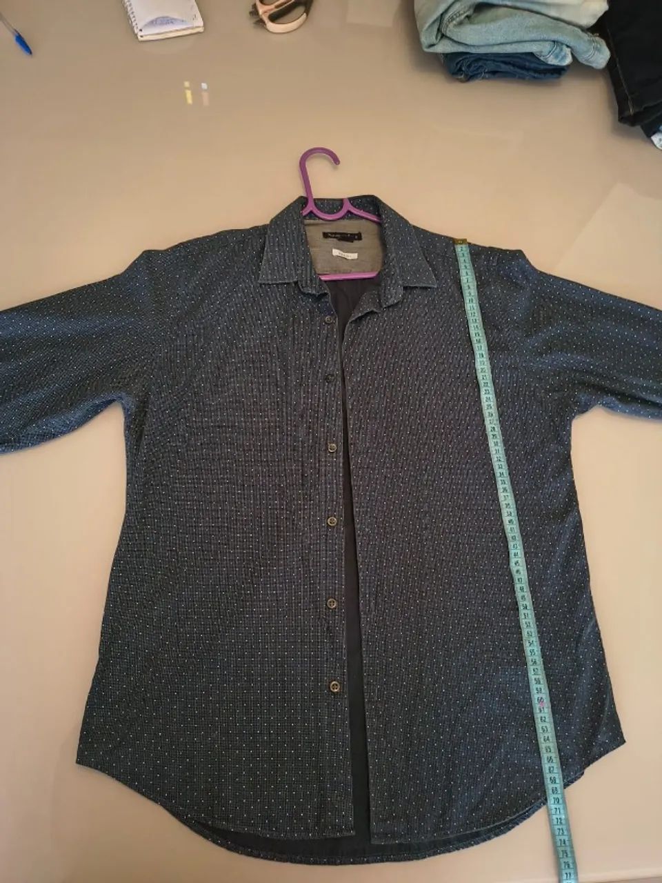 Blusa social Azul e bolinhas Brancas- Tamanho 4G - Foto 2