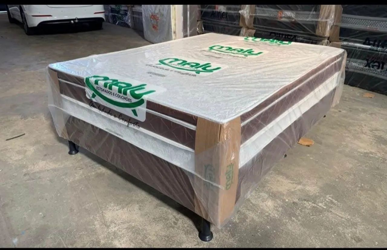 Cama box casal com pilon 