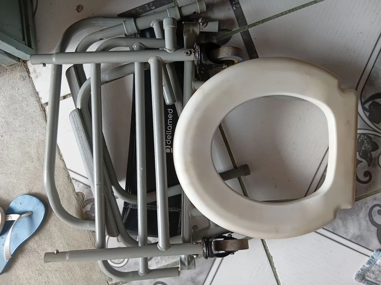 Cadeira de banho - Foto 2