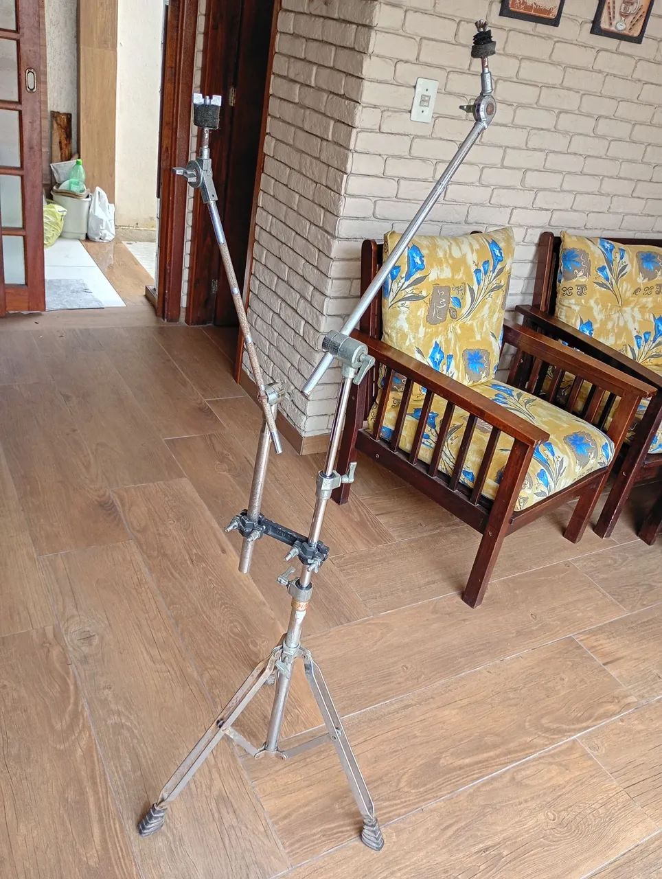 Estante de prato girafa Mapex com extensor.