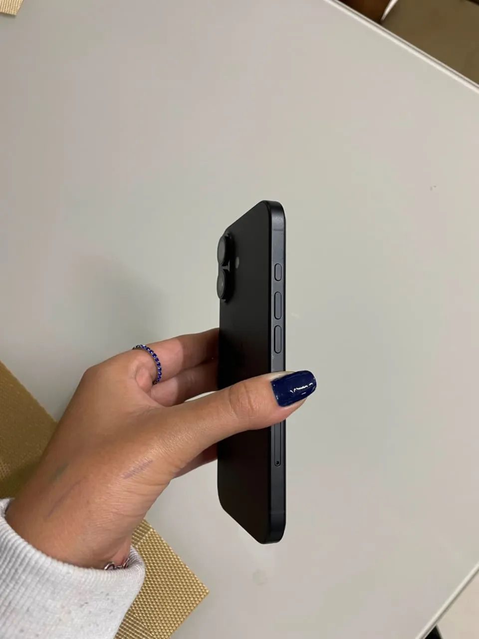 Celular IPhone 16  - Foto 3