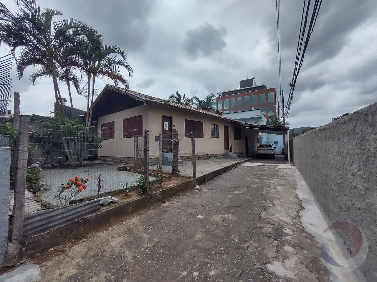Terreno de 621.8m² no bairro Trindade