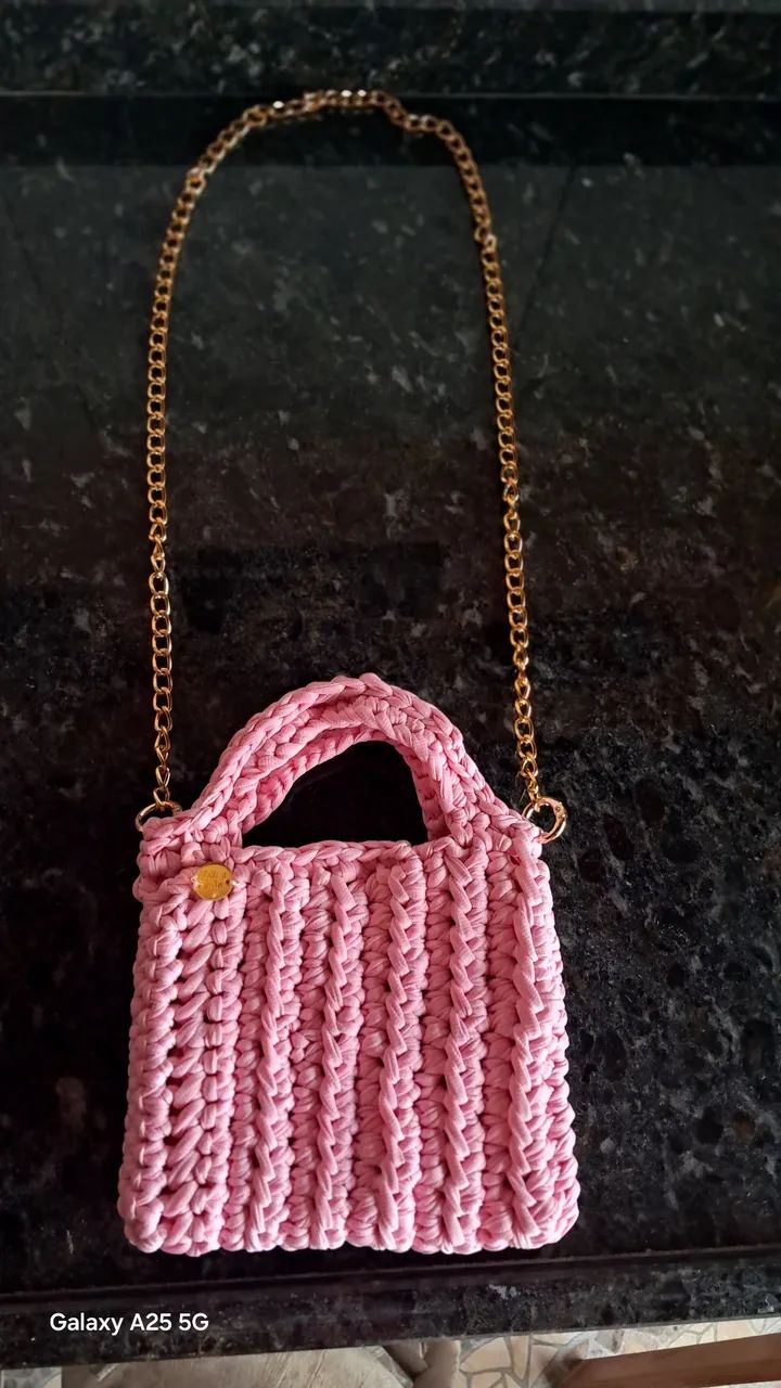Bolsinha de croche  infantil produto feiyo a mão  - Foto 2