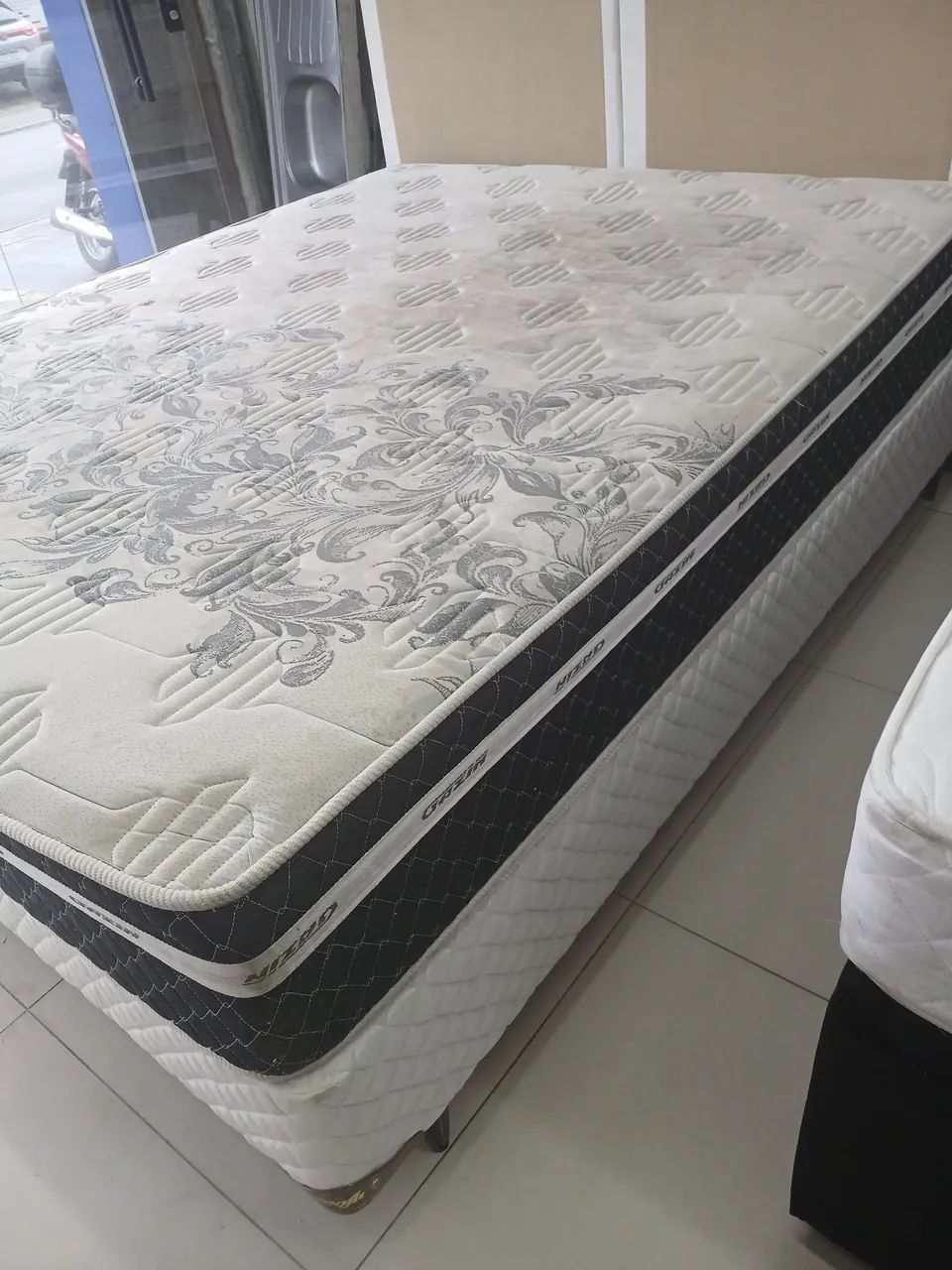 Linda cama queem size de casal ( $$ 700 ) * - Foto 3