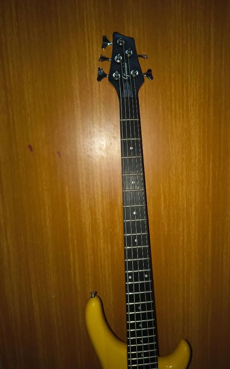 Contra baixo Gianini , Ativo, 5 cordas ,  no Blindado,   Com um som perfeito ,  4 kinob, - Foto 4