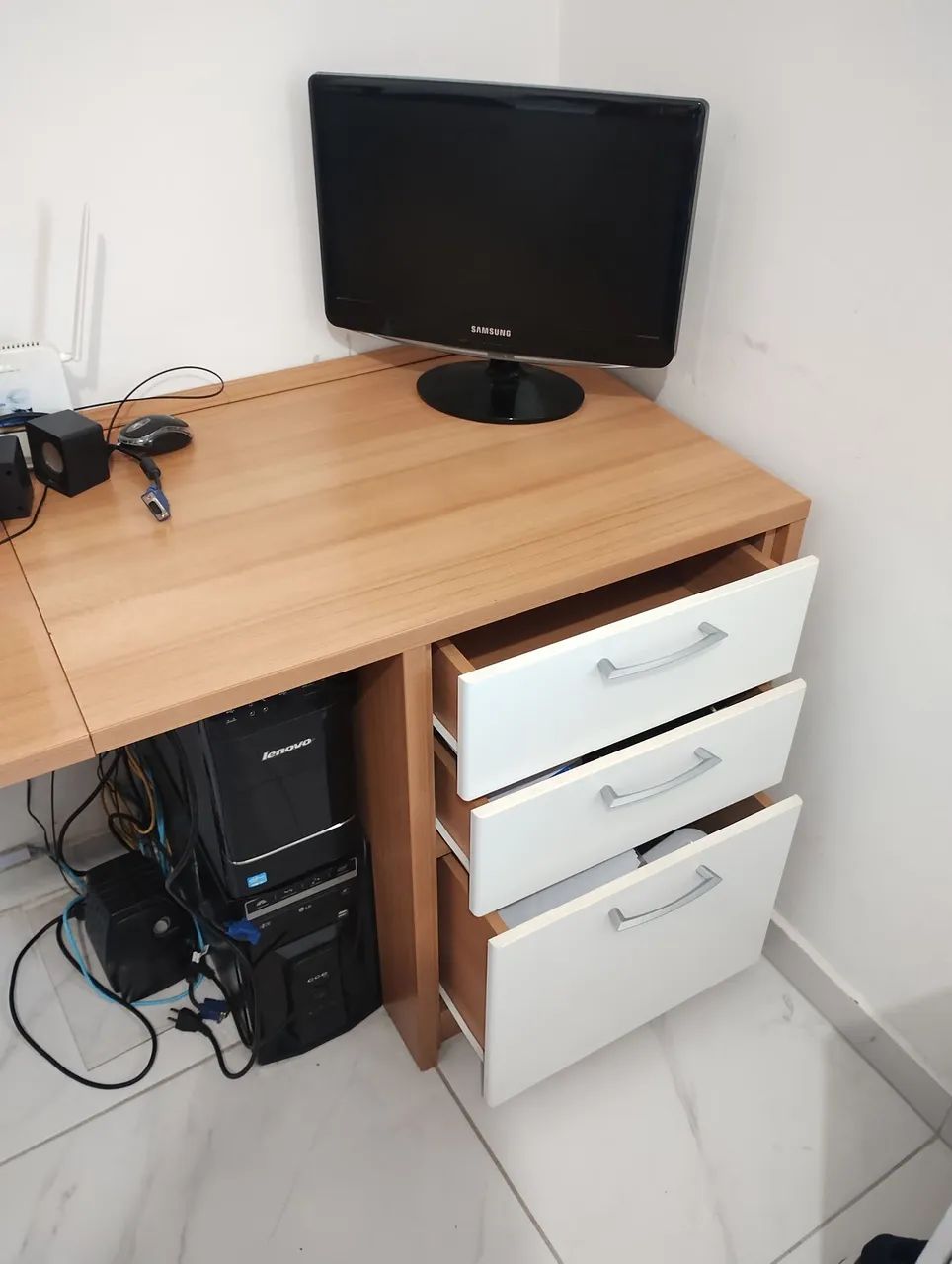 Mesa de escritório excelente estado 