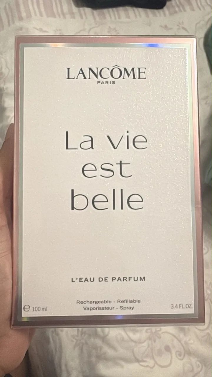 Perfume Lá Vie est belle