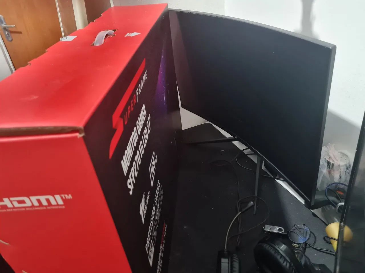 Monitor Curvo SuperFrame 24 polegadas 165hz 2K