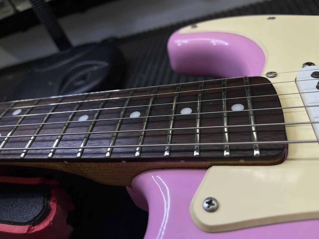 Guitarra Squier com upgrades (leia o anúncio) - Foto 3