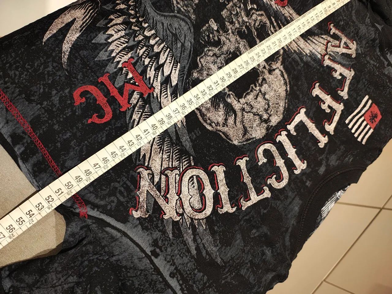 Camiseta Affliction autêntica USA  - Foto 4