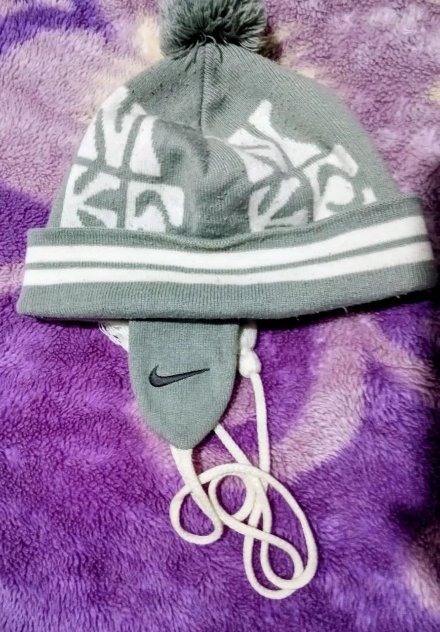 Kit 1BONÉ / 1 Gorro / 2 Óculos de sol  - Foto 2