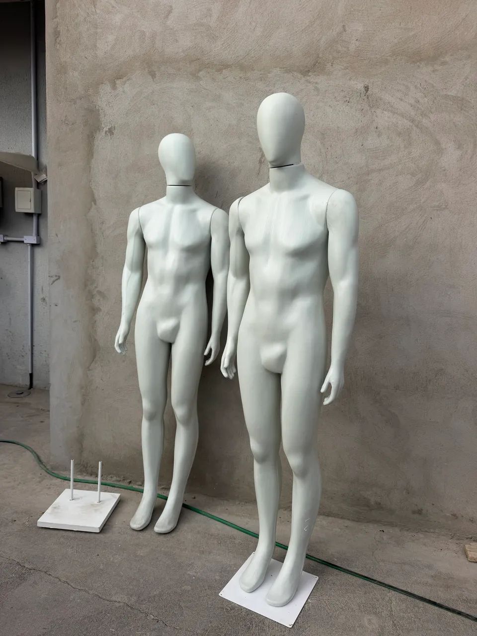 MANEQUIM MASCULINO E FEMININO 
