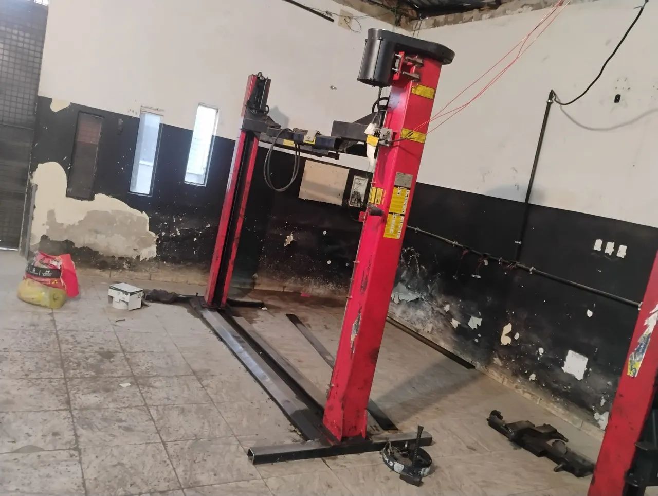 Auto center 