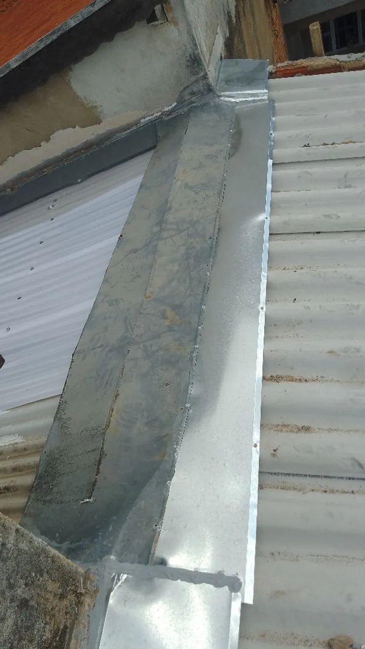 Calhas , rufos e condutores  - Foto 6