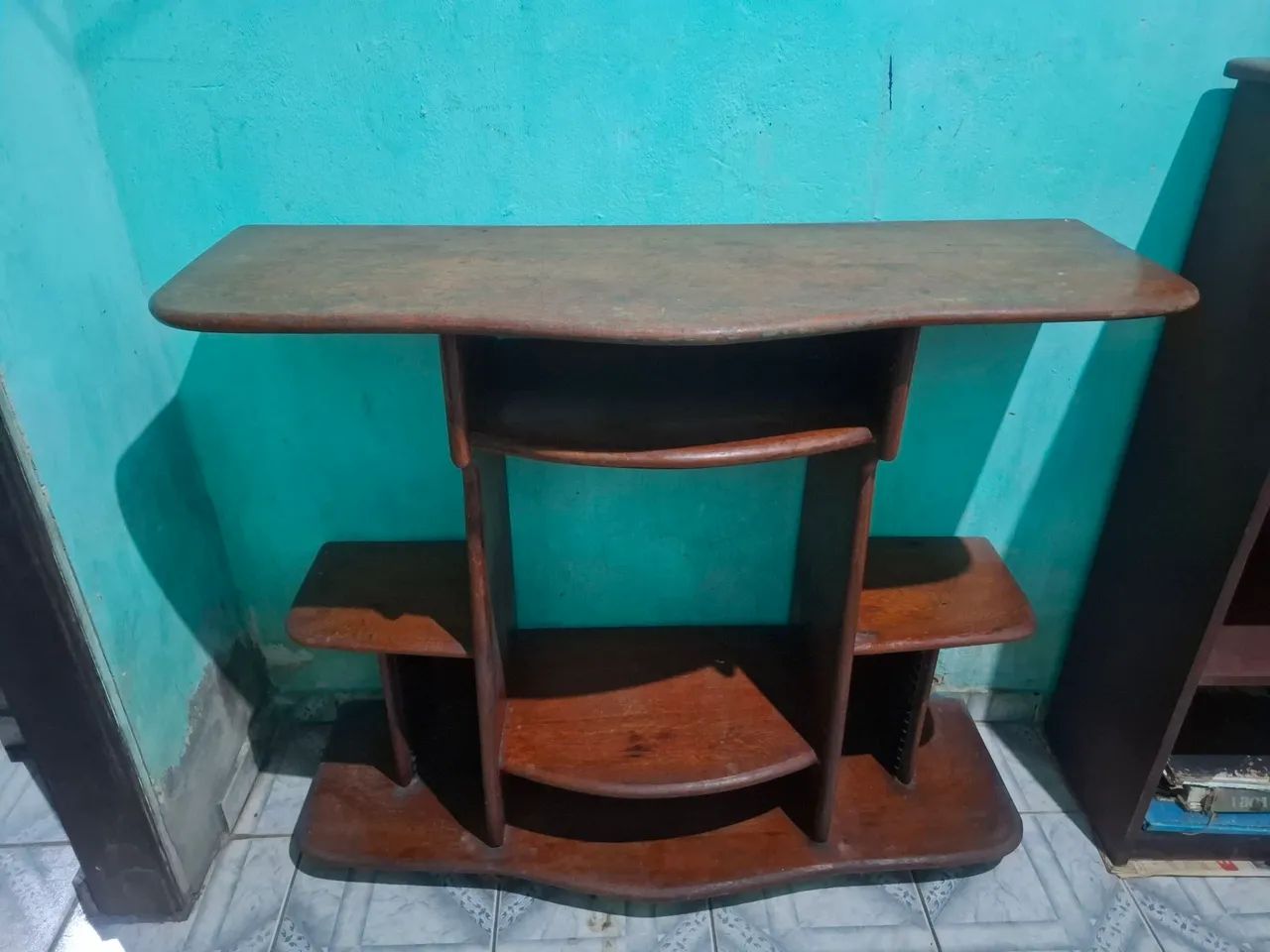 Rack de madeira maciça