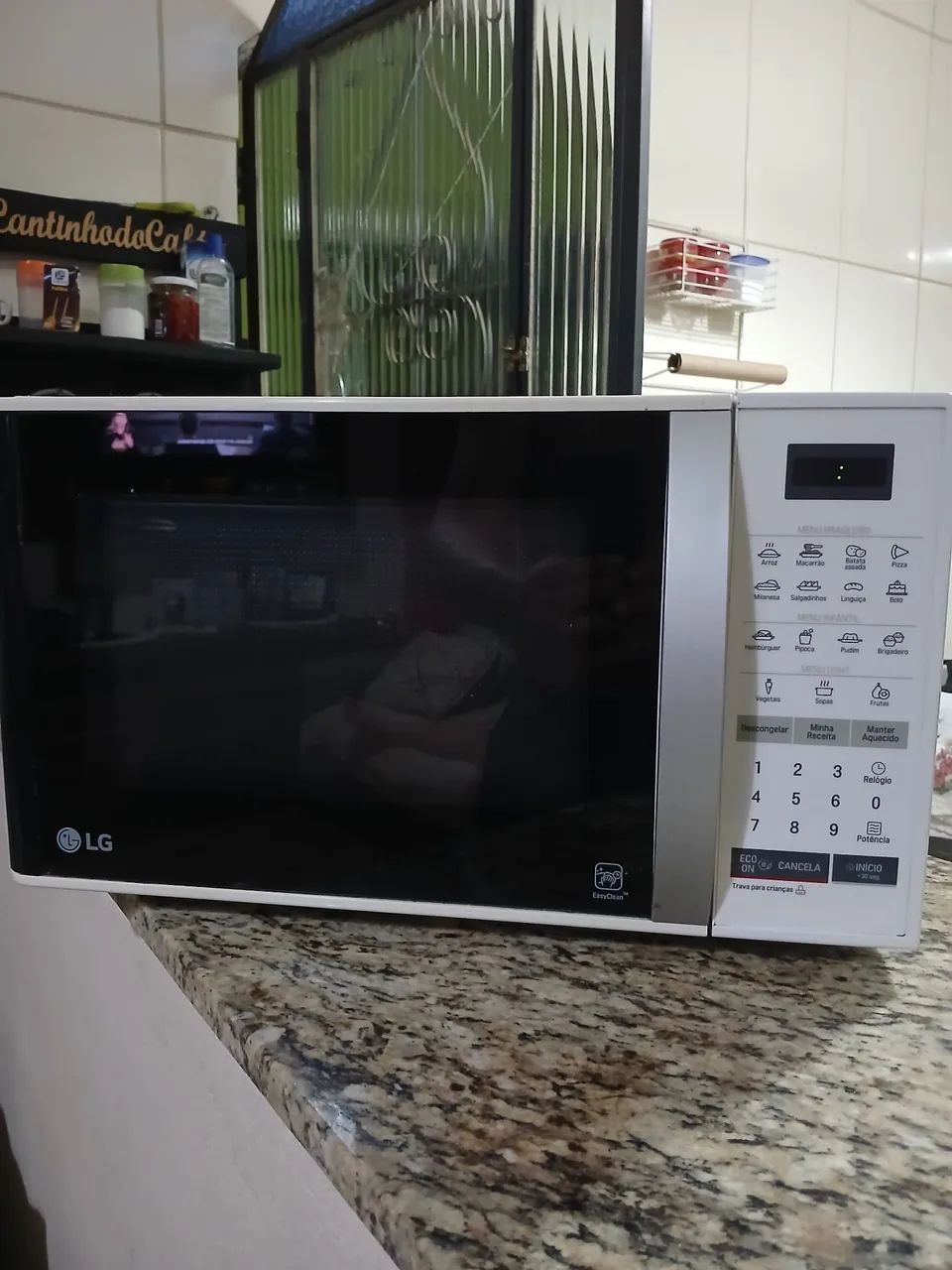 Microondas LG 18 litros  - Foto 2