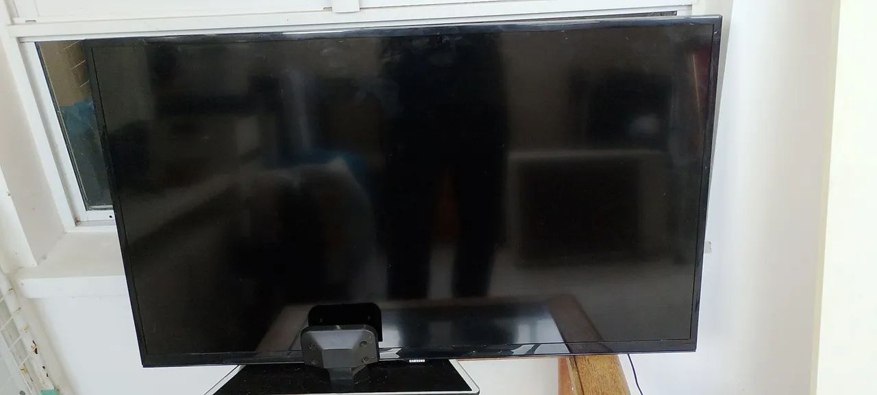 Vendo TV "43" POLEGADAS  - Foto 2