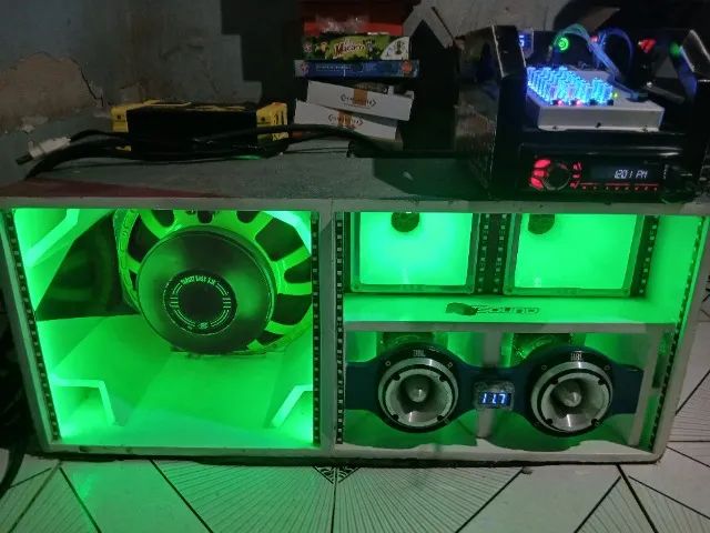 Som automotivo completo