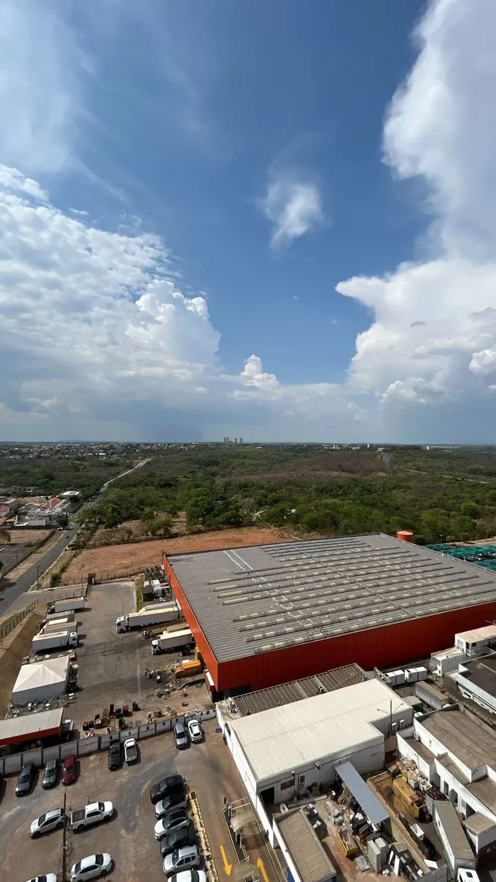 Cobertura com espaço de casa e a praticidade de apartamento.