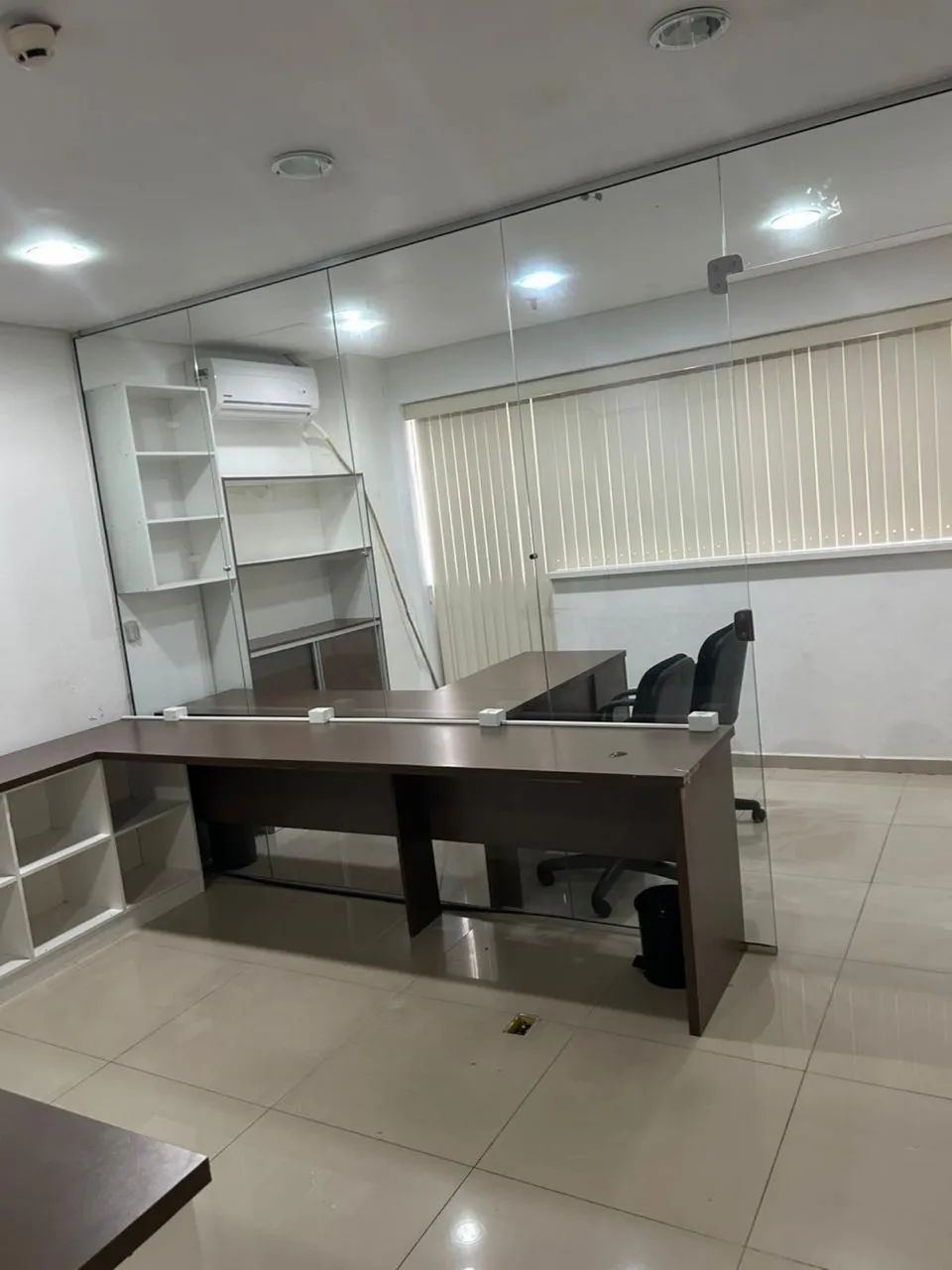 Sala no fórum business escritório ou consultório  - Foto 4