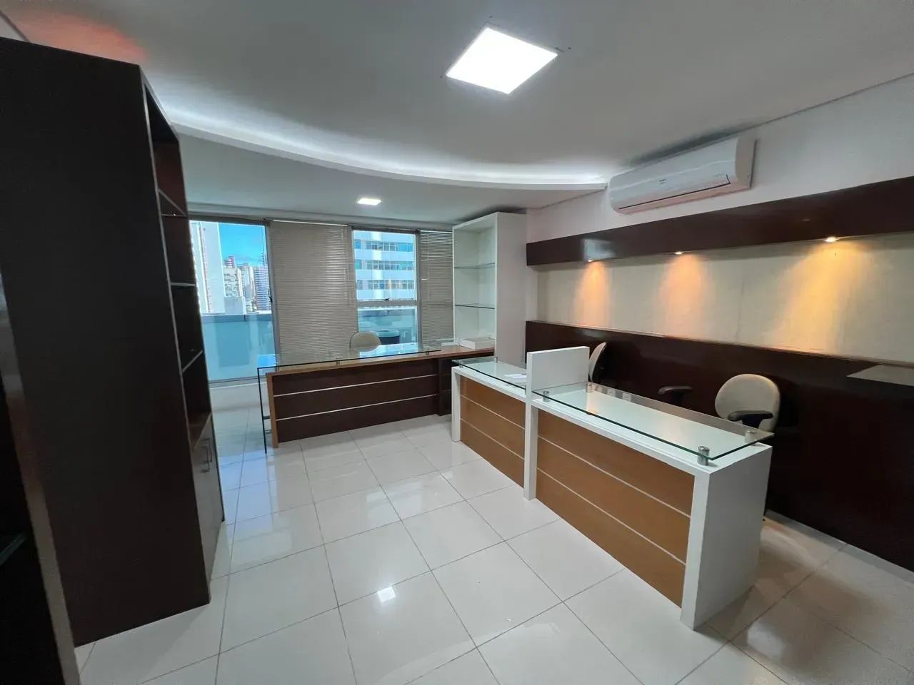 Sala comercial com 32m2, mobiliada, ar condicionado, Pátio Dom Luís. - Foto 3