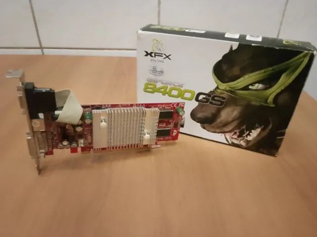 GeForce 8400 GS XFX 