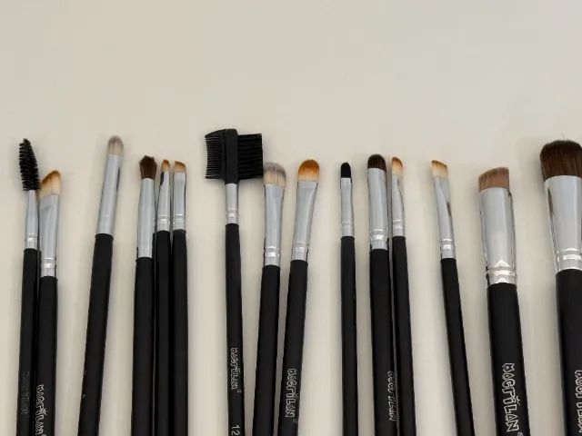 Kit 21 pincéis de maquiagem macrilan - Foto 3